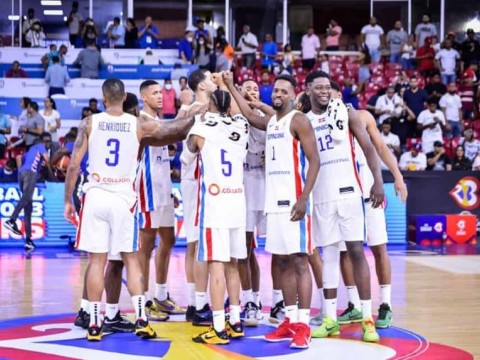 Senado de la Rep&uacute;blica felicita a la Selecci&oacute;n Nacional de Baloncesto