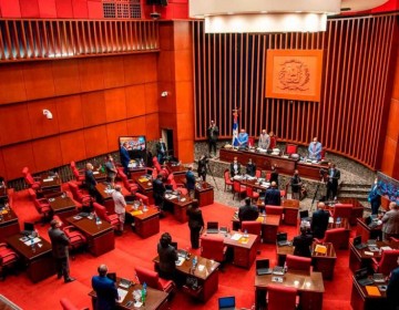 Oficialistas y opositores en el Senado unen sus voces en repudio a sanci&oacute;n de EEUU