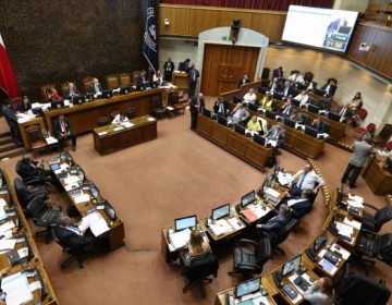 Senado chileno aprueba ley que permite el retiro de fondos de las AFP