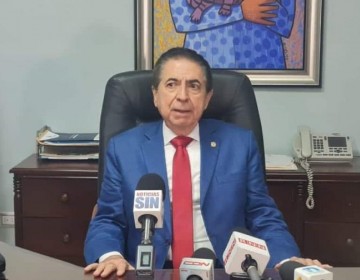 Senadores aprueban informe para renegociaci&oacute;n de contrato con Aerodom y lo someter&aacute;n este mi&eacute;rcoles