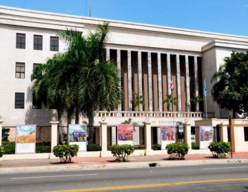 El Minerd se ahorrar&iacute;a 5,000 millones de pesos elaborando libros de texto