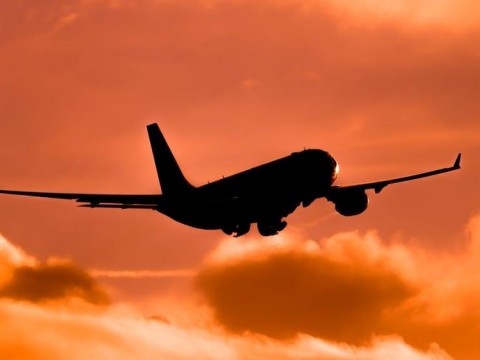 12 pasajeros heridos durante vuelo con turbulencia desde Espa&ntilde;a