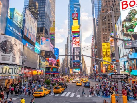 Times Square tendr&aacute; desde hoy letreros que dicen que es zona libre de armas