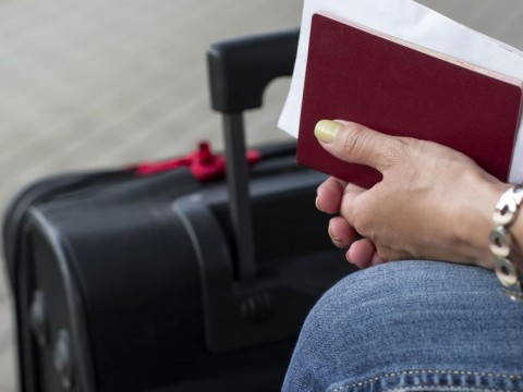 Detienen hombre acusado de estafa con visas de trabajo para viajar a Estados Unidos