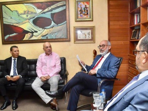 Sociedad Dominicana de Diarios se re&uacute;ne con el Gobierno para subsanar aspectos de la ley DNI