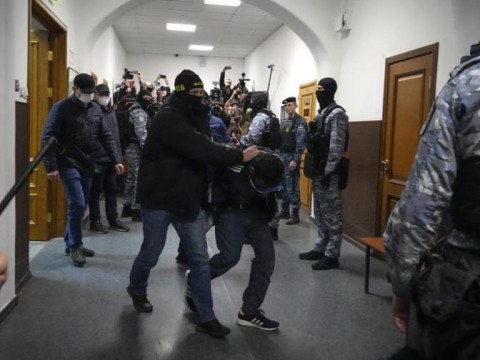 Tres de cuatro sospechosos acusados de atentado en Rusia admiten ser culpables
