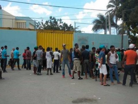 A prisi&oacute;n un teniente de la Armada que agredi&oacute; f&iacute;sicamente a su pareja