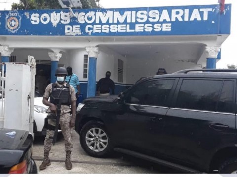 Ataque armado contra subcomisarias y radio en Hait&iacute; deja un polic&iacute;a muerto y otro herido