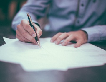 Denuncian empleados de hotel son obligados a firmar suspensi&oacute;n sin derecho a sueldo