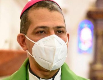 Obispo cat&oacute;lico: critica descontrol ciudadano