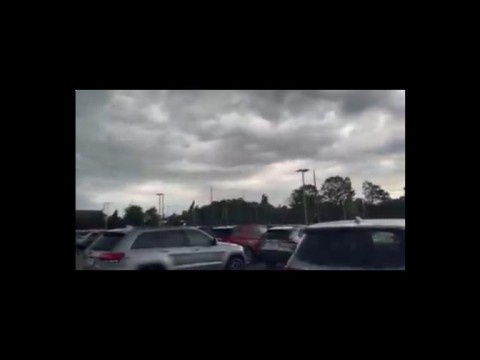 Tornado derriba &aacute;rboles en condado de Nueva Jersey