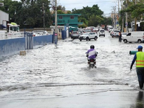 &iexcl;Cuidado! Tras las lluvias pueden surgir brotes respiratorios, leptospirosis y diarreas