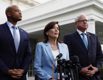 Tres gobernadores dem&oacute;cratas prometen su apoyo a Biden en su candidatura de reelecci&oacute;n