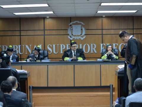 TSE rechaza recurso interpuesto por Leonel en busca de evitar conteo manual de los votos