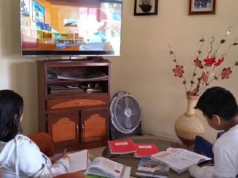 La televisi&oacute;n y la radio los medios que se usar&aacute;n para la educaci&oacute;n a distancia