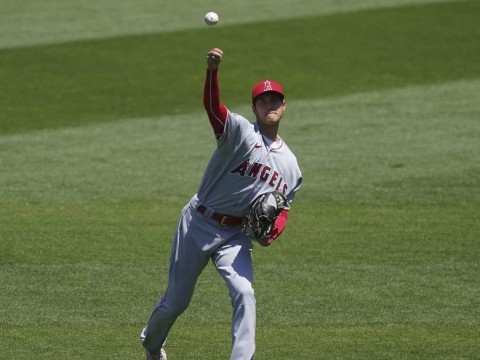 Bates de los Angels respaldan a Ohtani; Jos&eacute; Ram&iacute;rez la saca