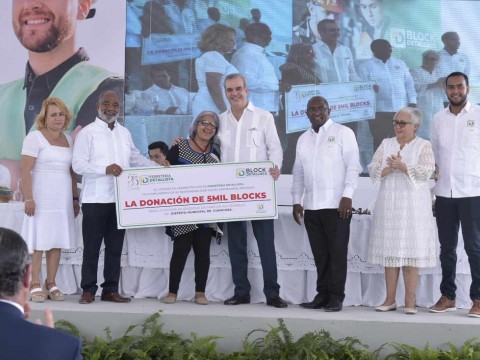Presidente Abinader inaugura programa Oportunidad 14/24 en La Romana