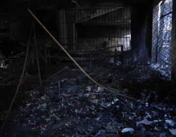 Un incendio consume seis negocios en el barrio Villa Consuelo