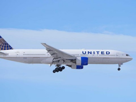 United Airlines sopesa alternativas a sus aviones Boeing