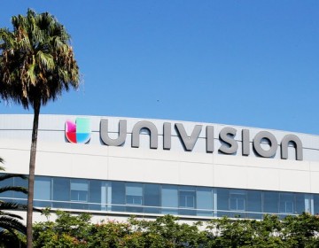 &iexcl;Confirmado! Compran el 64% de las acciones de Univision 