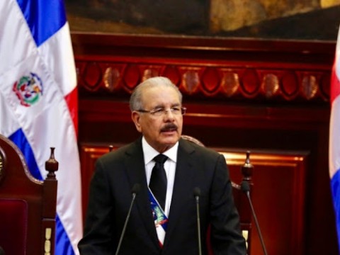 Danilo rendir&aacute; cuentas por ultima vez con un pais sumergido en una crisis pol&iacute;tica 