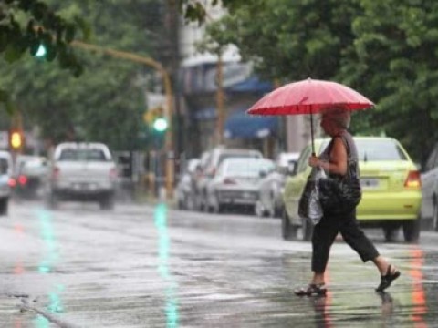 Vaguada y onda tropical generar&aacute;n aguaceros este jueves en gran parte del pa&iacute;s