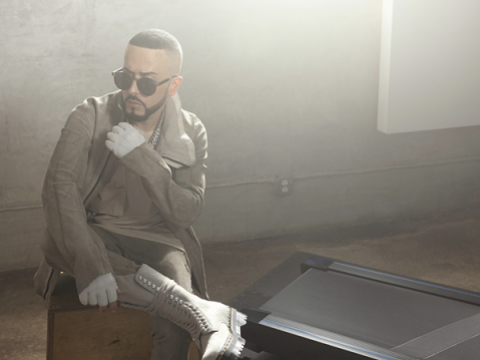 YANDEL  celebra su cumplea&ntilde;os en este 2023 con su nuevo &aacute;lbum como solista titulado R3SISTENCIA