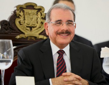Medina invoca a Dios para que mantenga al pueblo unido y en paz