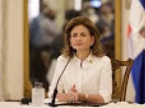 &ldquo;Estamos esperando que las farmac&eacute;uticas nos respondan" dice Vicepresidenta de la Rep&uacute;blica