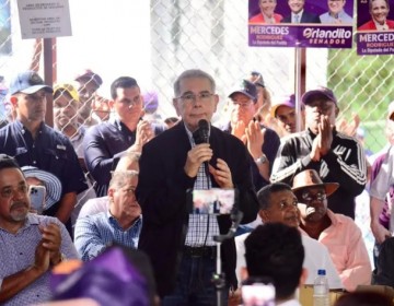Danilo dice que en su Gobierno las neveras estaban llenas y ahora son &ldquo;doble A: agua arriba y agua abajo&rdquo;