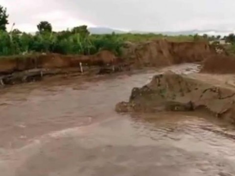 Crecida del r&iacute;o Masacre afecta trabajos de construcci&oacute;n de canal en Hait&iacute;