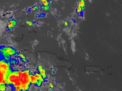 Aguaceros sobre el pa&iacute;s este mi&eacute;rcoles y jueves por disturbio tropical en el mar Caribe