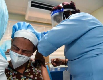 Otros 182 del personal de primera linea ser&aacute;n vacunados hoy