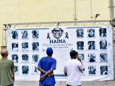 Velatorio colectivo en polideportivo de Haina por tragedia del Jet Set