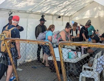 Extranjeros contin&uacute;an la salida de Hait&iacute; por Dajab&oacute;n ante el auge de la violencia