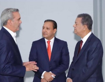 Presidente Abinader se reunir&aacute; esta noche por separado con Leonel Fern&aacute;ndez y Abel Mart&iacute;nez