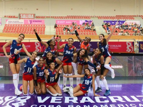 Voleibol RD sigue invicto en Copa Panam; supera a Chile