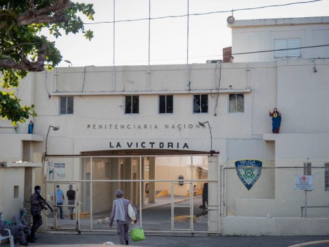 Unidades militares asumen control de c&aacute;rcel La Victoria