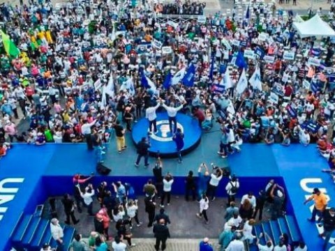 Luis Abinader cierra campa&ntilde;a en DN con apoyo de David Collado