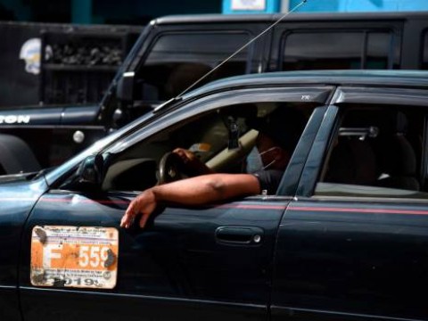 Salud P&uacute;blica llama a limitar a tres la cantidad pasajeros en carros de concho
