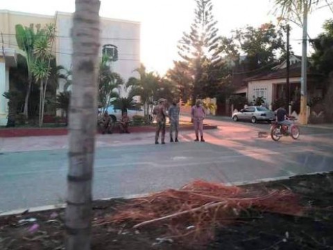 &iexcl;AHORA! Militarizan gobernaci&oacute;n de Montecristi por amenazas de perremeistas en reclamos de nombramientos