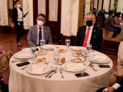 Presidente Abinader se re&uacute;ne con partidos pol&iacute;ticos 