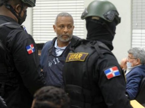 Germos&eacute;n cree fue destituido por no aprobar libramiento para construcci&oacute;n de 56 hospitales