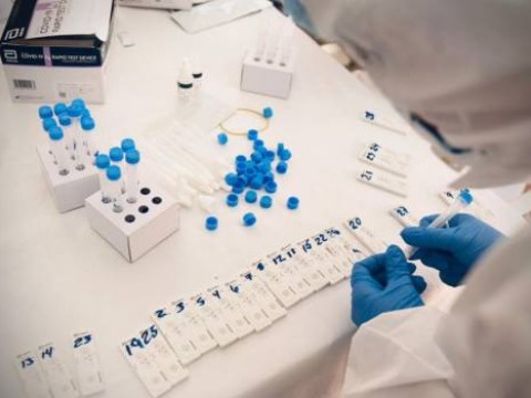 Espa&ntilde;a extiende exigencia de PCR negativa para ingreso desde Rep&uacute;blica Dominicana y otros 15 pa&iacute;ses
