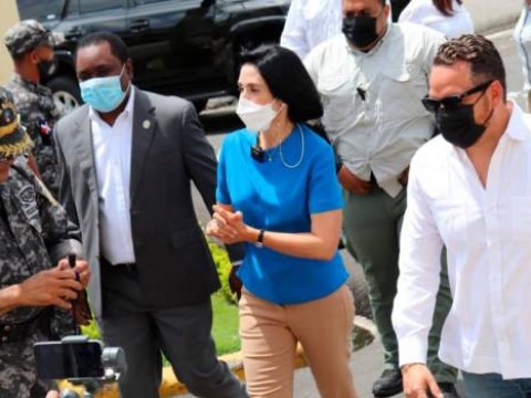 Primera Dama visita Monte Plata en el marco de la iniciativa &ldquo;Uniendo Voluntades&rdquo;