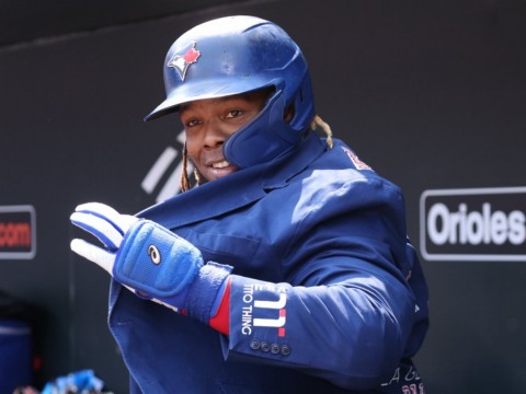 Guerrero sacude con vuelacercas en triunfo de Toronto frente a Houston