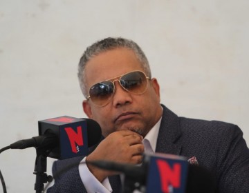 Senador H&eacute;ctor Acosta anuncia pausa en los escenarios y la pol&iacute;tica