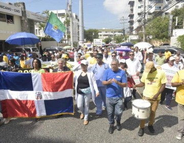M&eacute;dicos y otros sectores: &ldquo;&iexcl;Basta ya de ARS y basta ya de AFP!&rdquo;