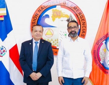 Embajador de El Salvador en RD felicita director Defensa Civil por implementaci&oacute;n de nuevas tecnolog&iacute;as