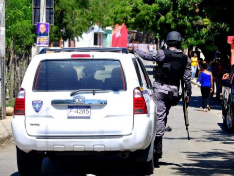 Apresan agentes policiales por muerte de joven en Santiago
